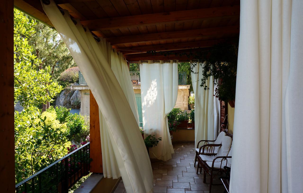 B&B Lo Sparviero Civita Eksteriør billede